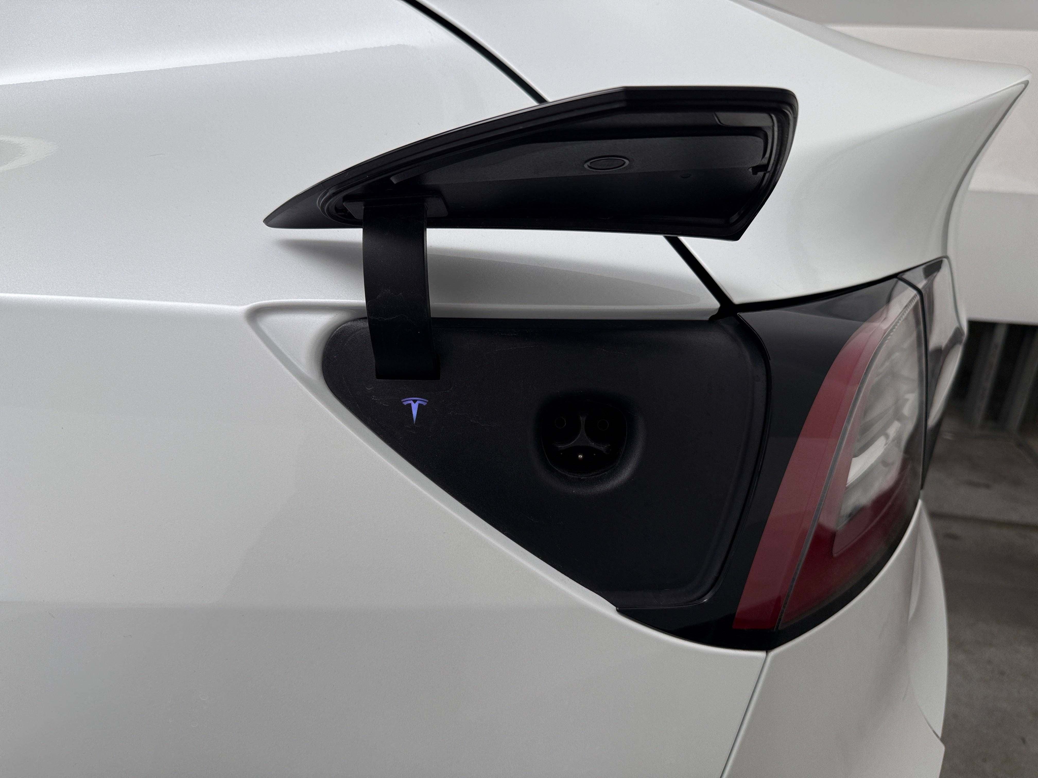 tesla model y 2021 5YJYGDEE3MF200680 image tesla model y 2021 5YJYGDEE3MF200680 image